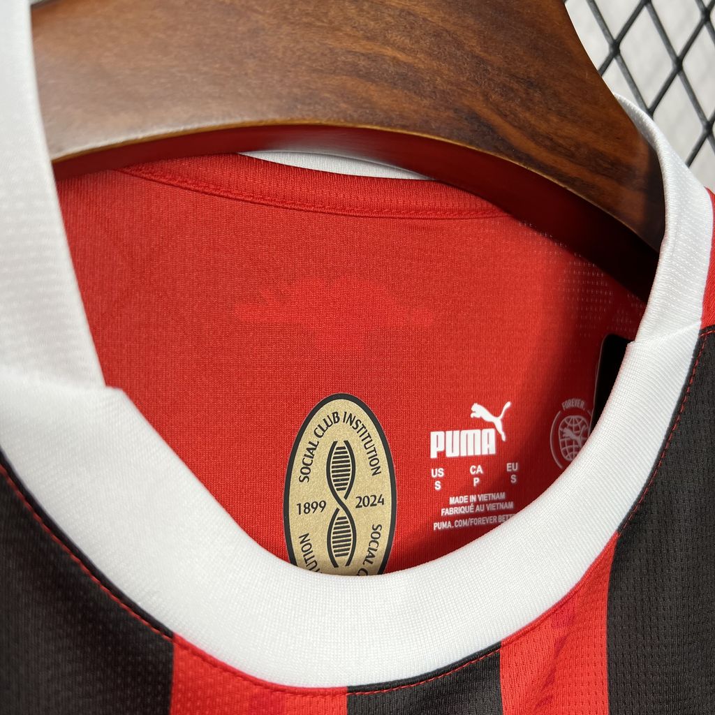 AC Milan Christian Pulisic 11 Home Soccer Jersey 2024/25