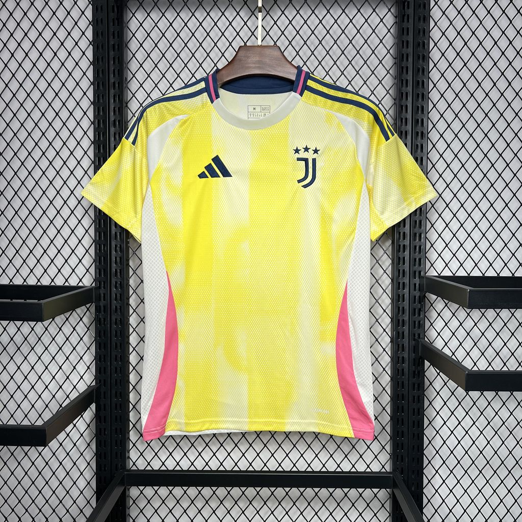 Juventus Cristiano Ronaldo 7 Away Soccer Jersey 2024/25