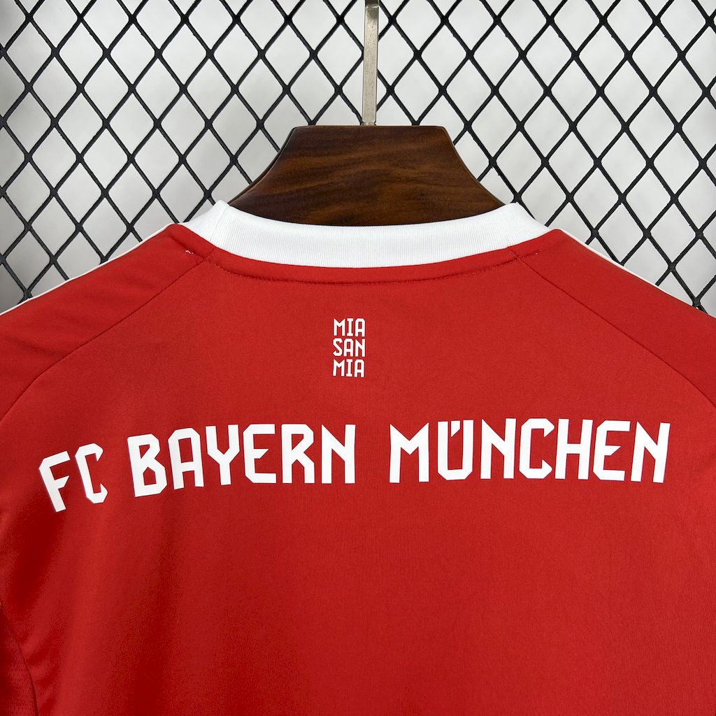 Bayern Munich Harry Kane 9 Home Soccer Jersey 2025-2026