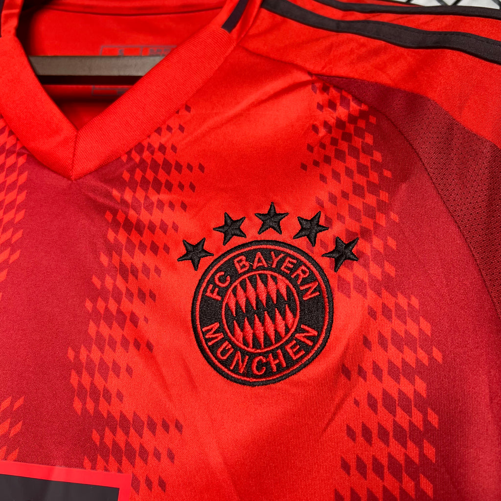 Bayern Munich Robert Lewandowski 9 Home Soccer Jersey 2024/25