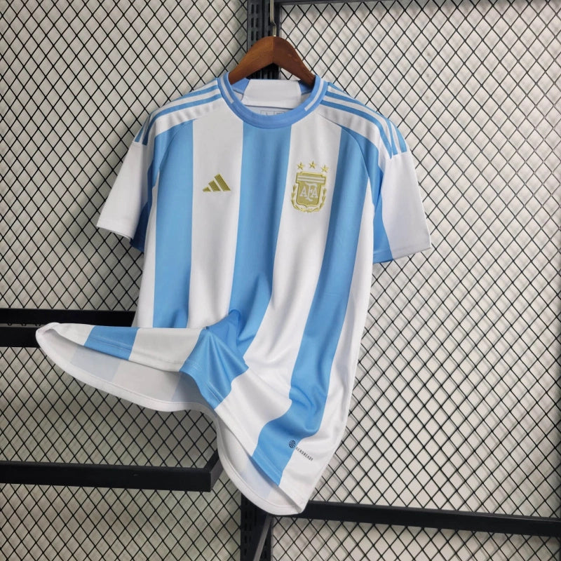 Argentina Lisandro Martínez 25 Home Soccer Jersey 2024/25