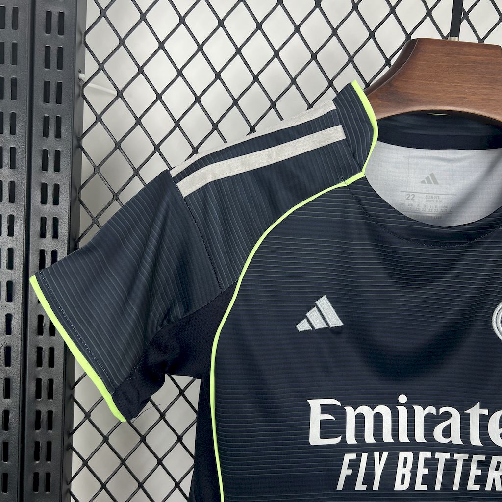 Real Madrid Luka Modrić 10 Kids Away Soccer Jersey 2025-2026