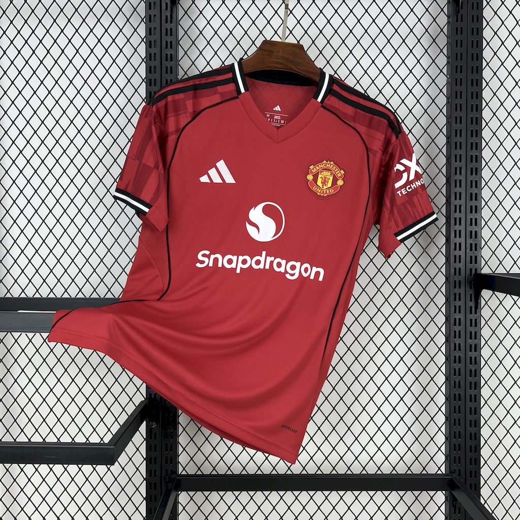 Manchester United Bruno Fernandes 8 Home Soccer Jersey 2025-2026