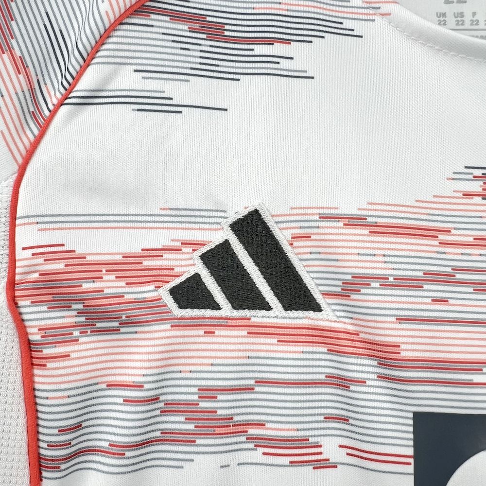 Bayern Munich Michael Olise 17 Kids Away Soccer Jersey 2025-2026