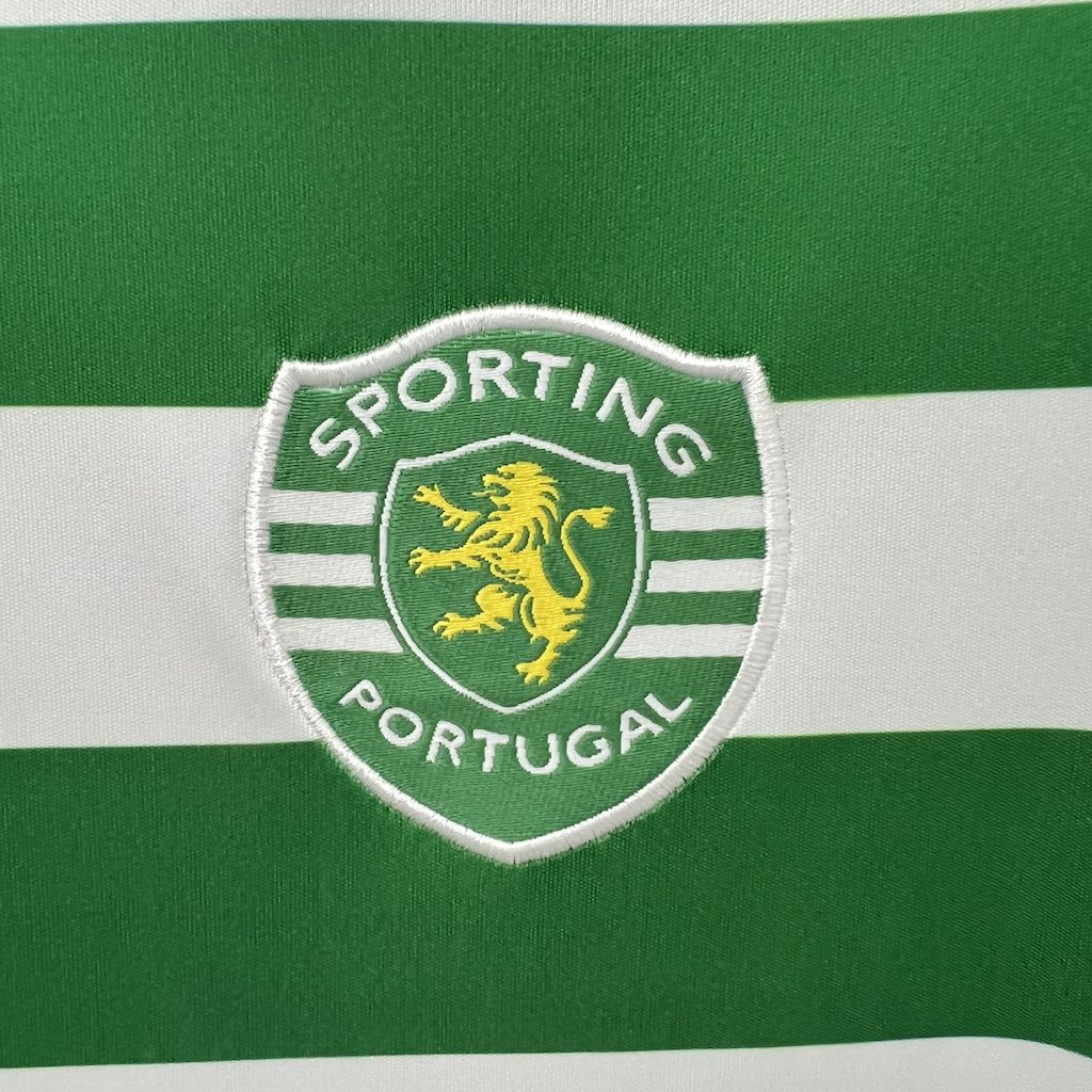Sporting Lissabon CP Cristiano Ronaldo 28 Retro Home Soccer Jersey 2003-2004