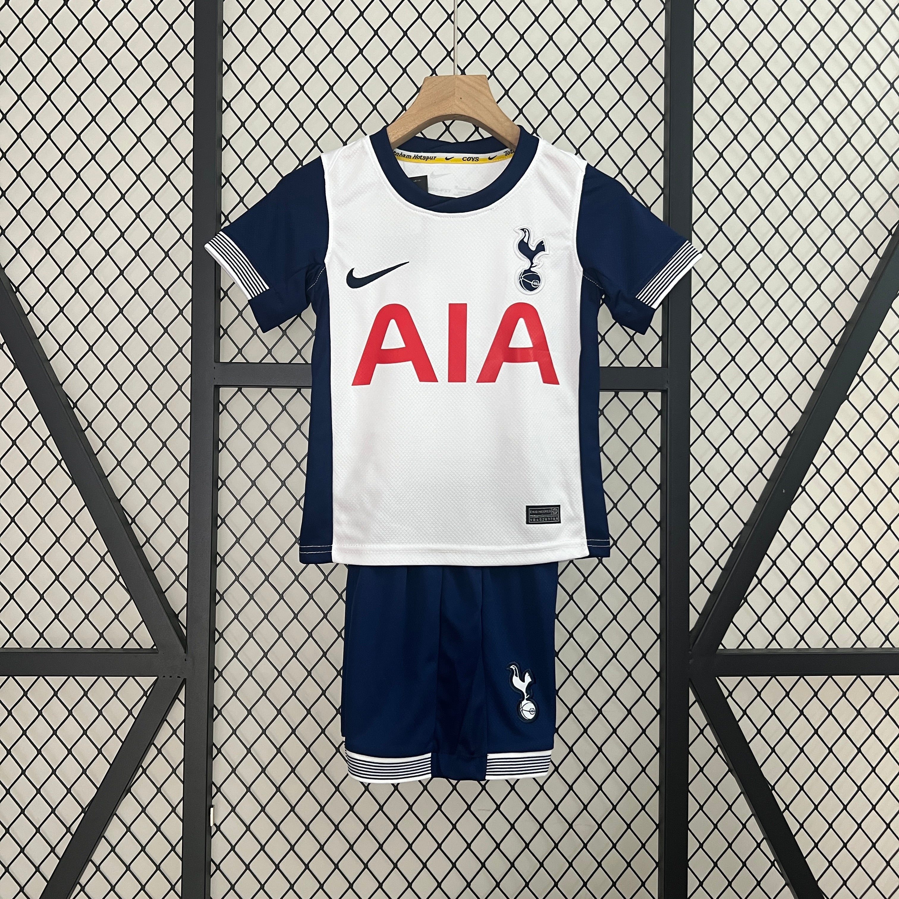 Tottenham Hotspur Harry Kane 10 Kids Home Soccer Jersey 2024/25
