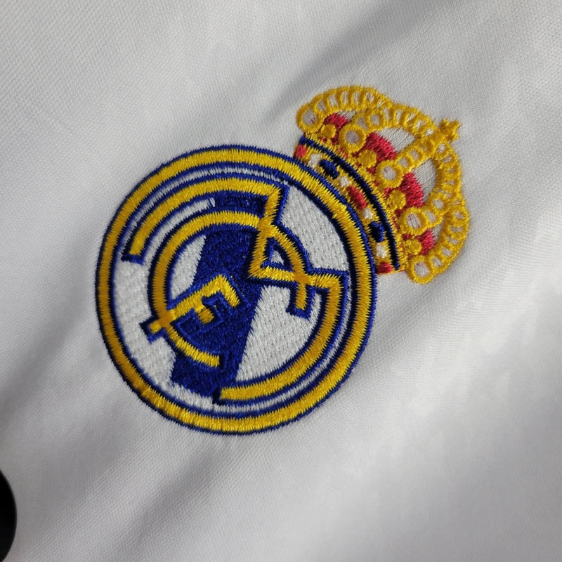Real Madrid Federico Valverde 8 Home Soccer Jersey 2024/25