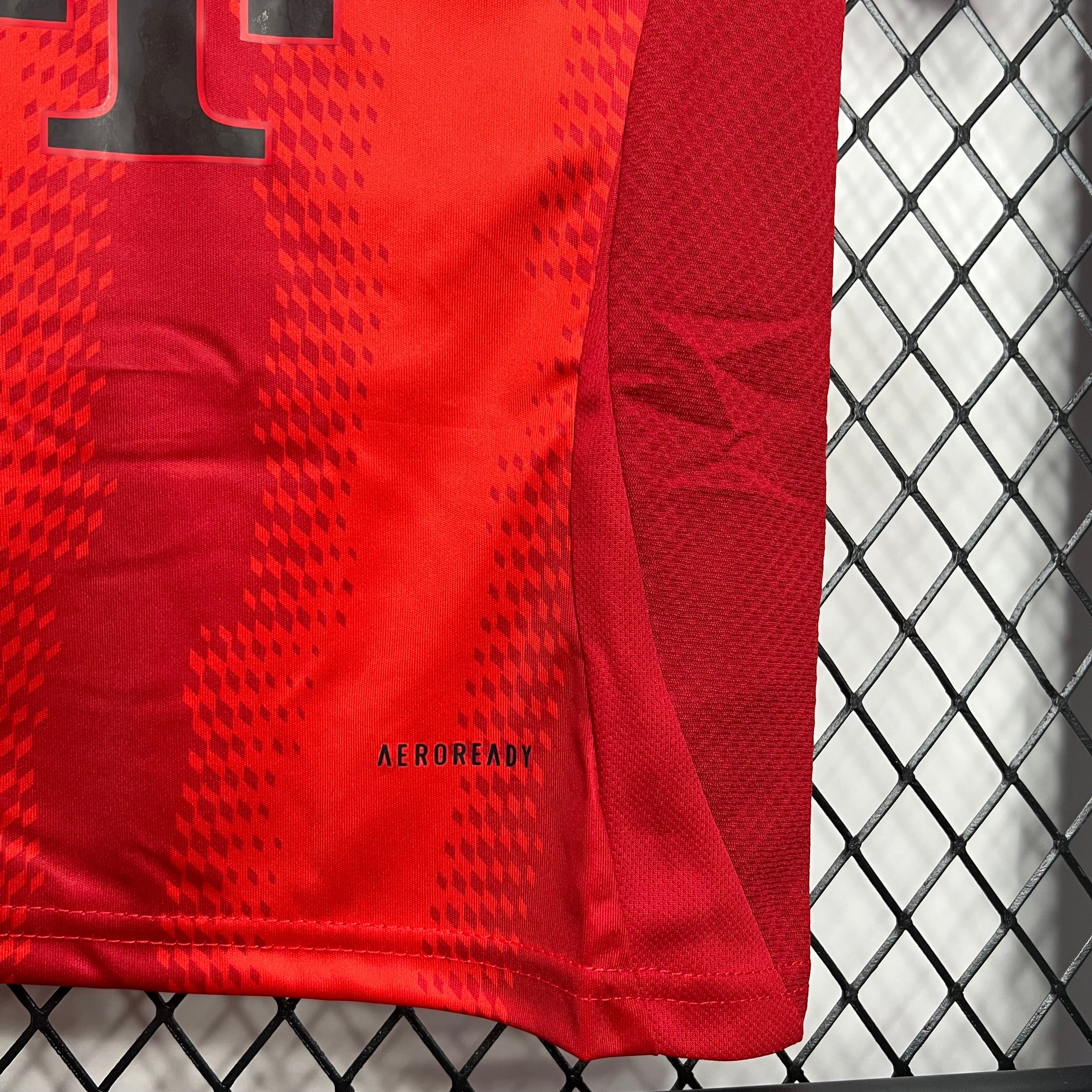 Kids & Junior Bayern Munich Jamal Musiala 42 Home Soccer Jersey 2024/25
