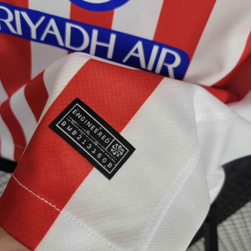 Atletico Madrid Julián Alvarez 19 Home Soccer Jersey 2025-2026