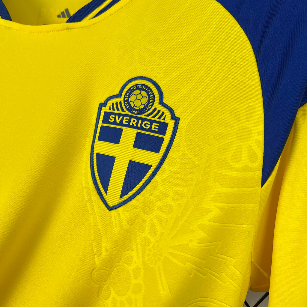 Sweden Anthony Elanga 11 Home Soccer Jersey World Cup 2026