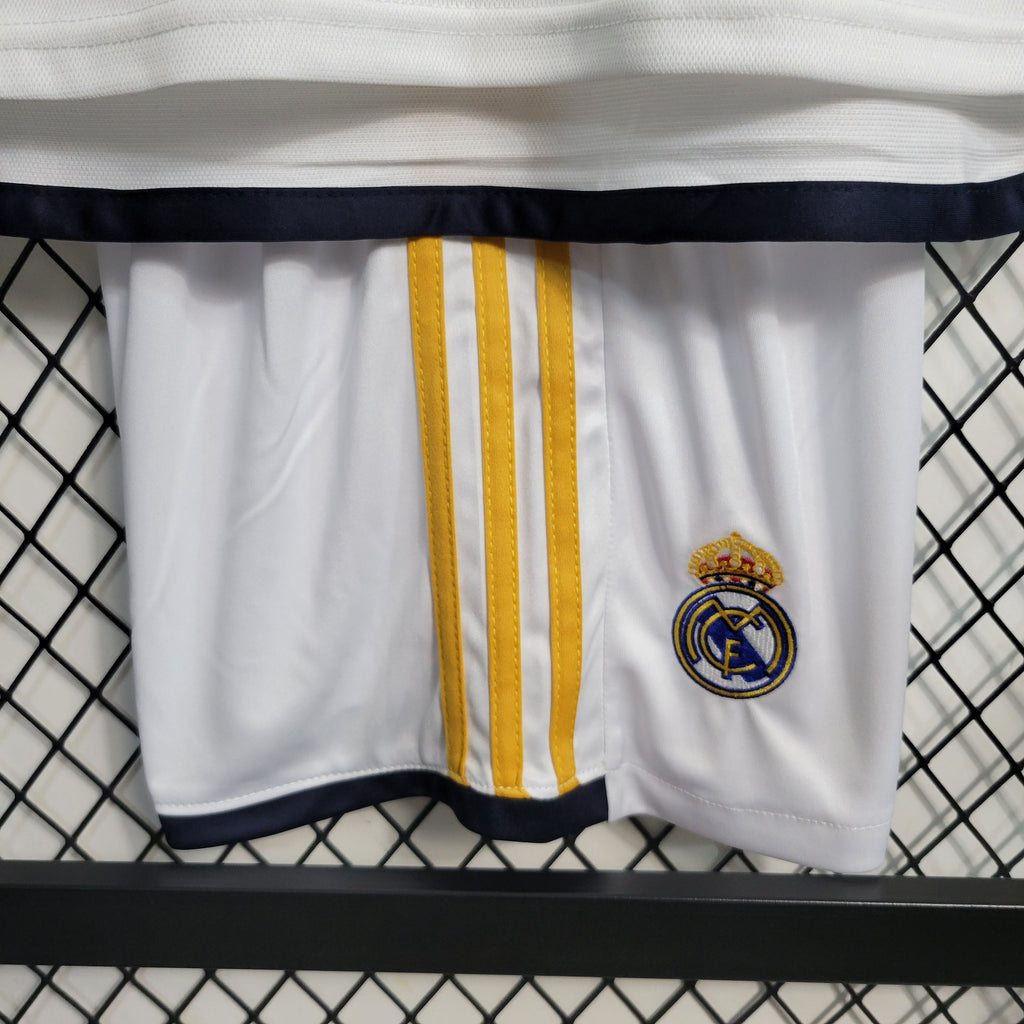 Real Madrid Federico Valverde 15 Kids Home Soccer Jersey 2023/24