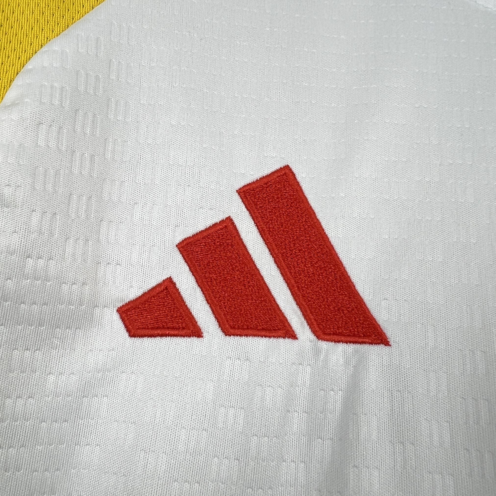 Colombia Pre-Match Soccer Jersey World Cup 2026 - White