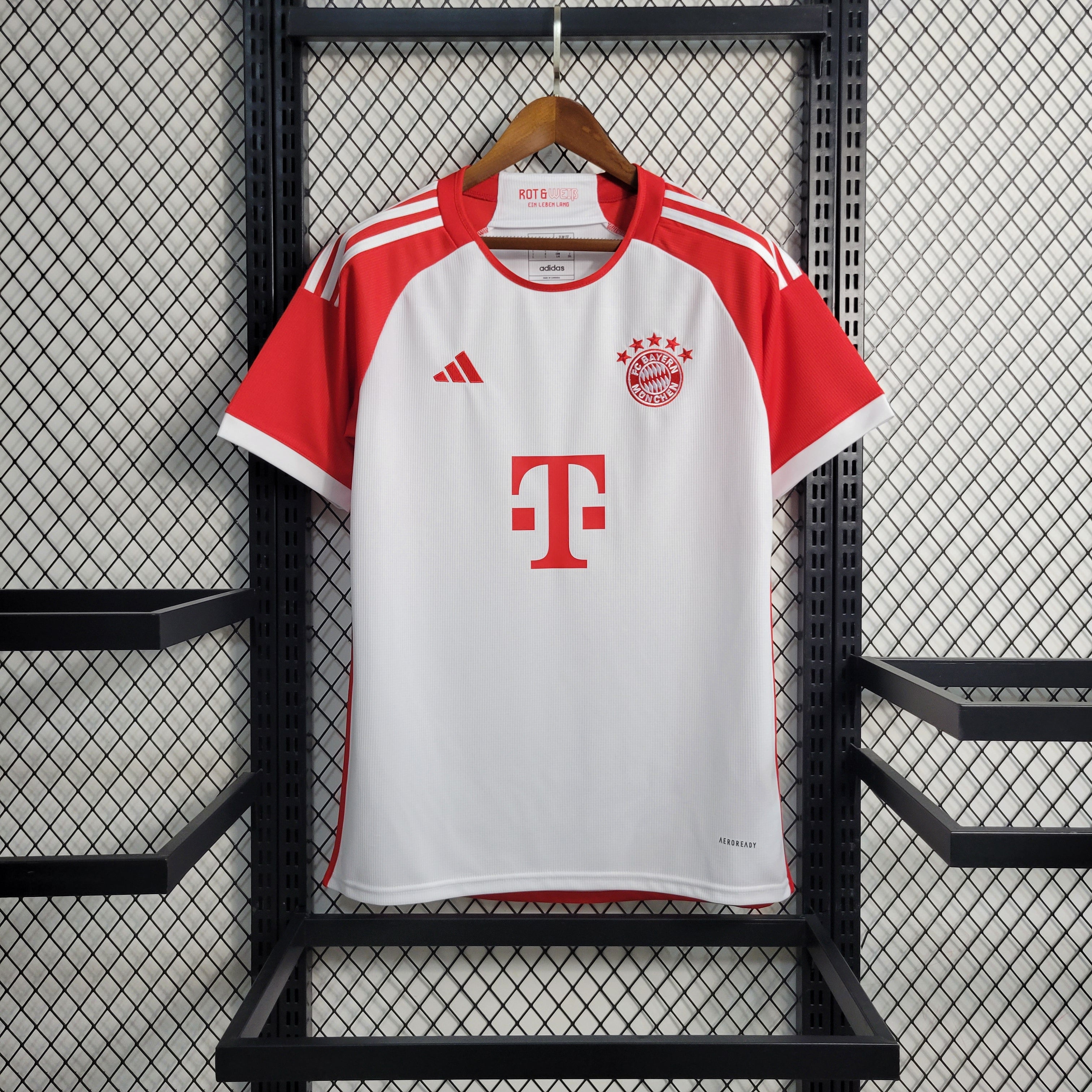 Bayern Munich Robert Lewandowski 9 Home Soccer Jersey 2023/24