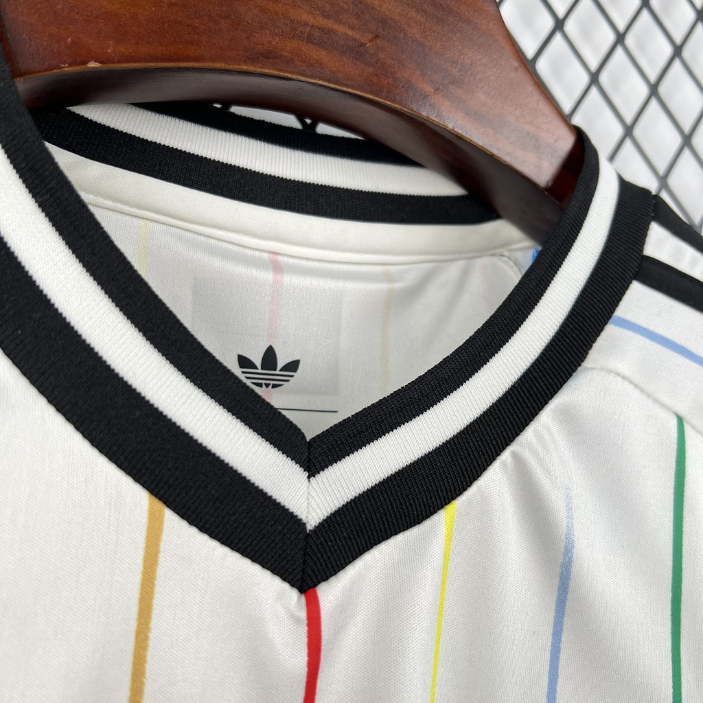Japan Takefusa Kubo 20 Away Soccer Jersey World Cup 2026