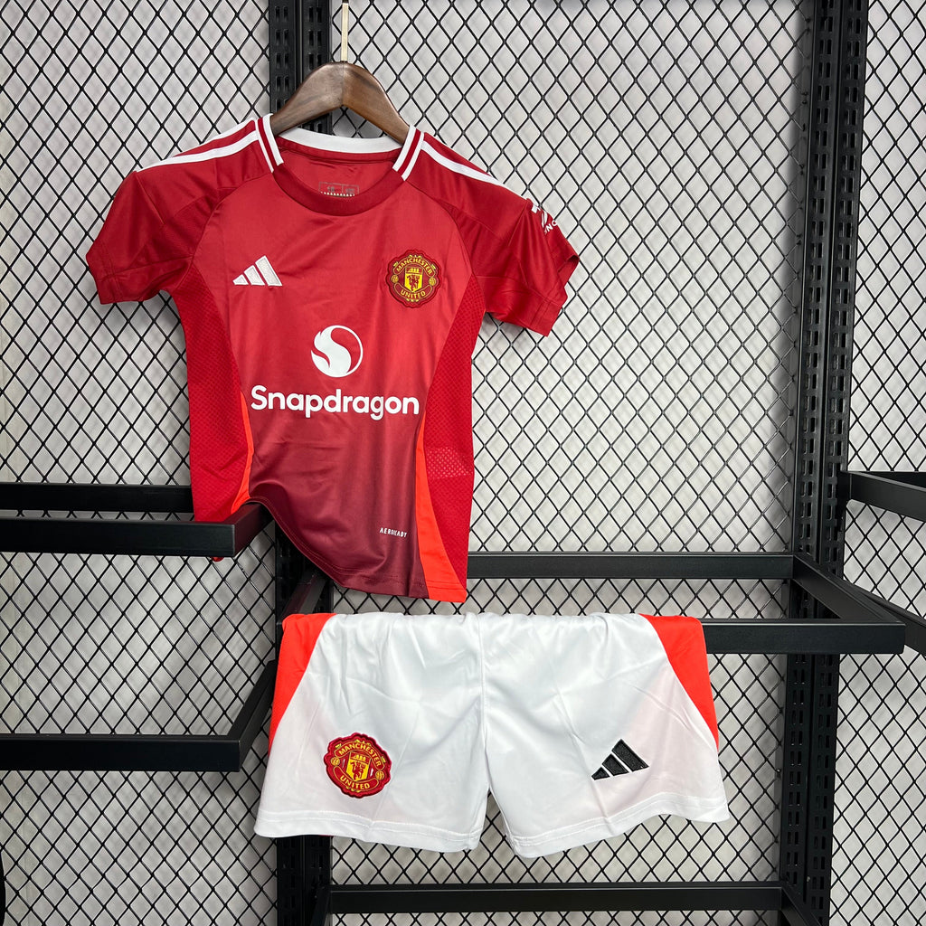 Manchester United Cristiano Ronaldo 7 Home Kids Soccer Jersey 2024/25