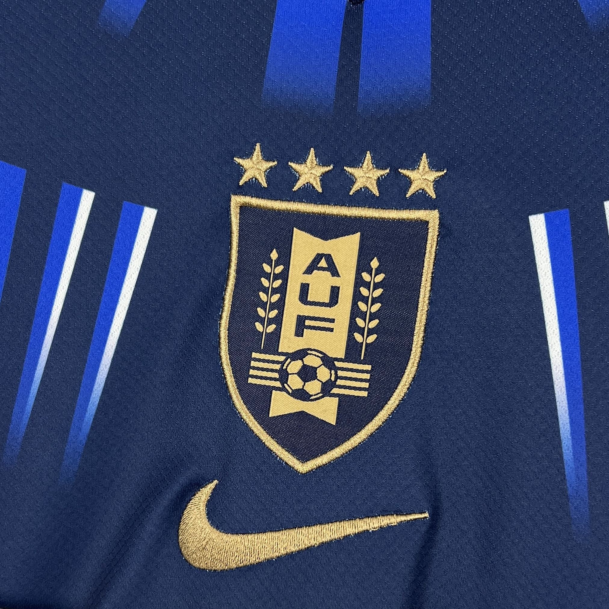Uruguay Ronald Araújo 4 Away Soccer Jersey World Cup 2026