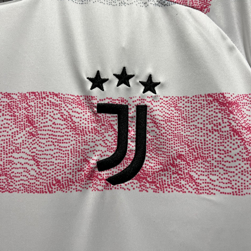 Juventus Cristiano Ronaldo 7 Away Soccer Jersey 2023/24