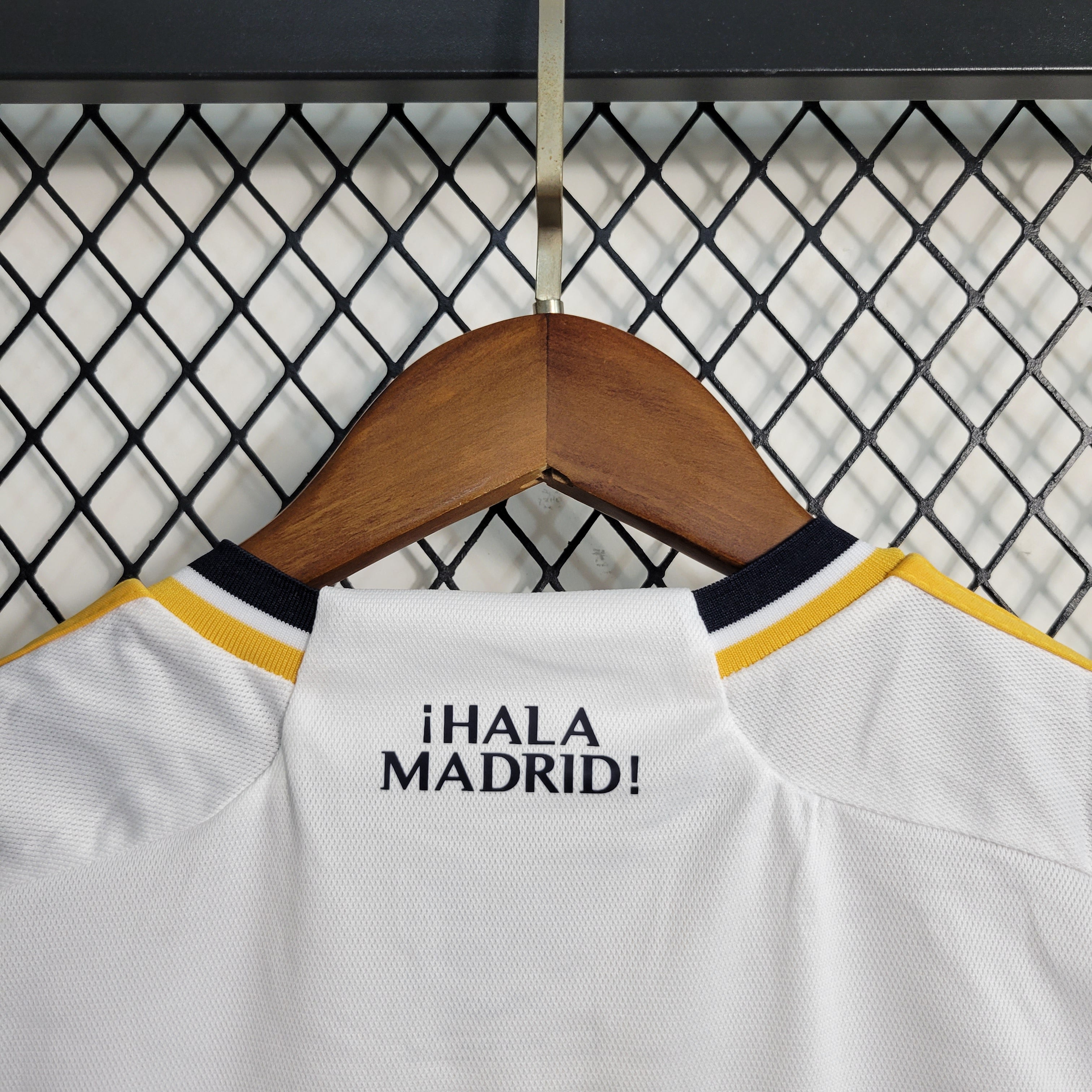 Real Madrid Vini JR 7 Kids Home Soccer Jersey 2023/24