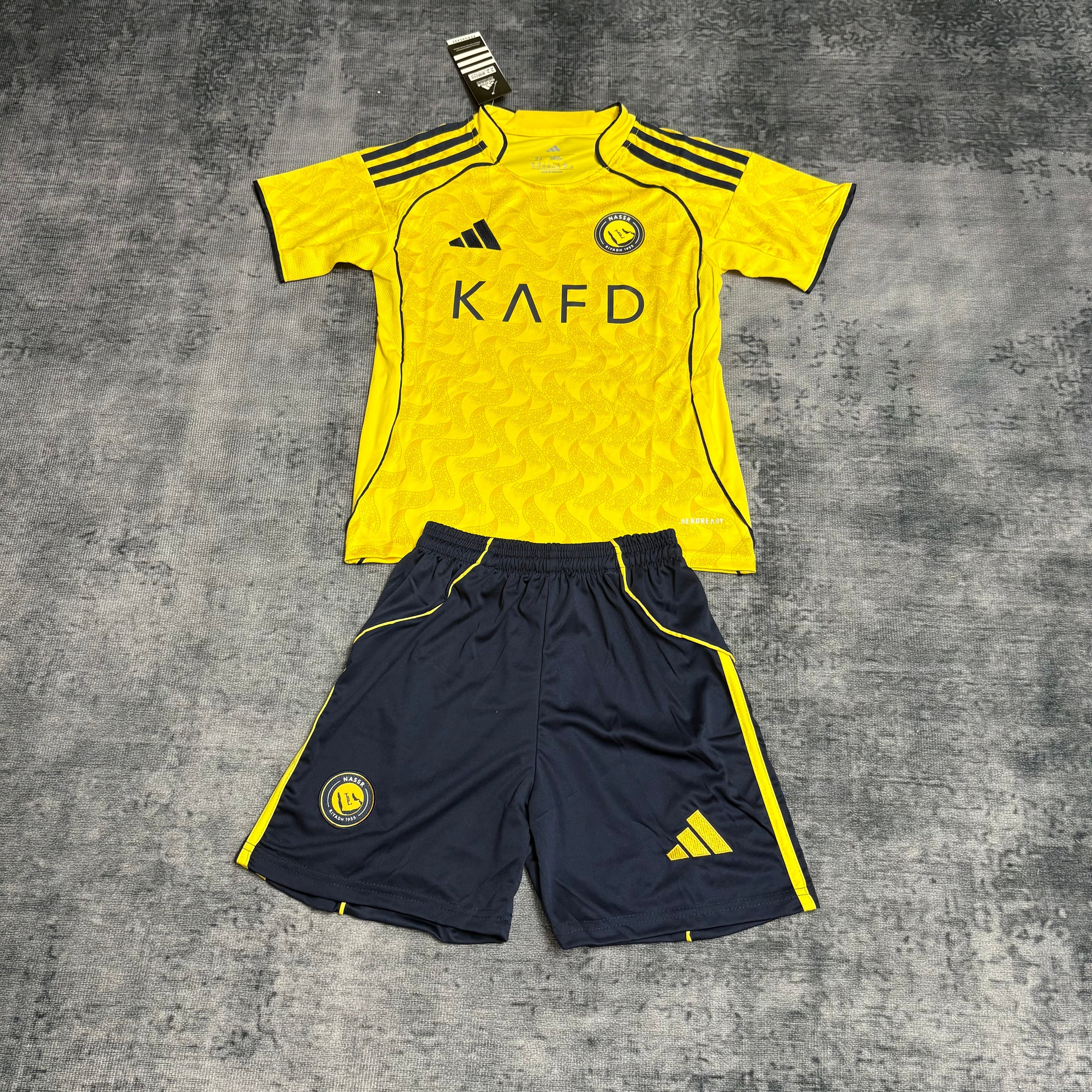 Al Nassr Cristiano Ronaldo 7 Kids Home Soccer Jersey 2025-2026