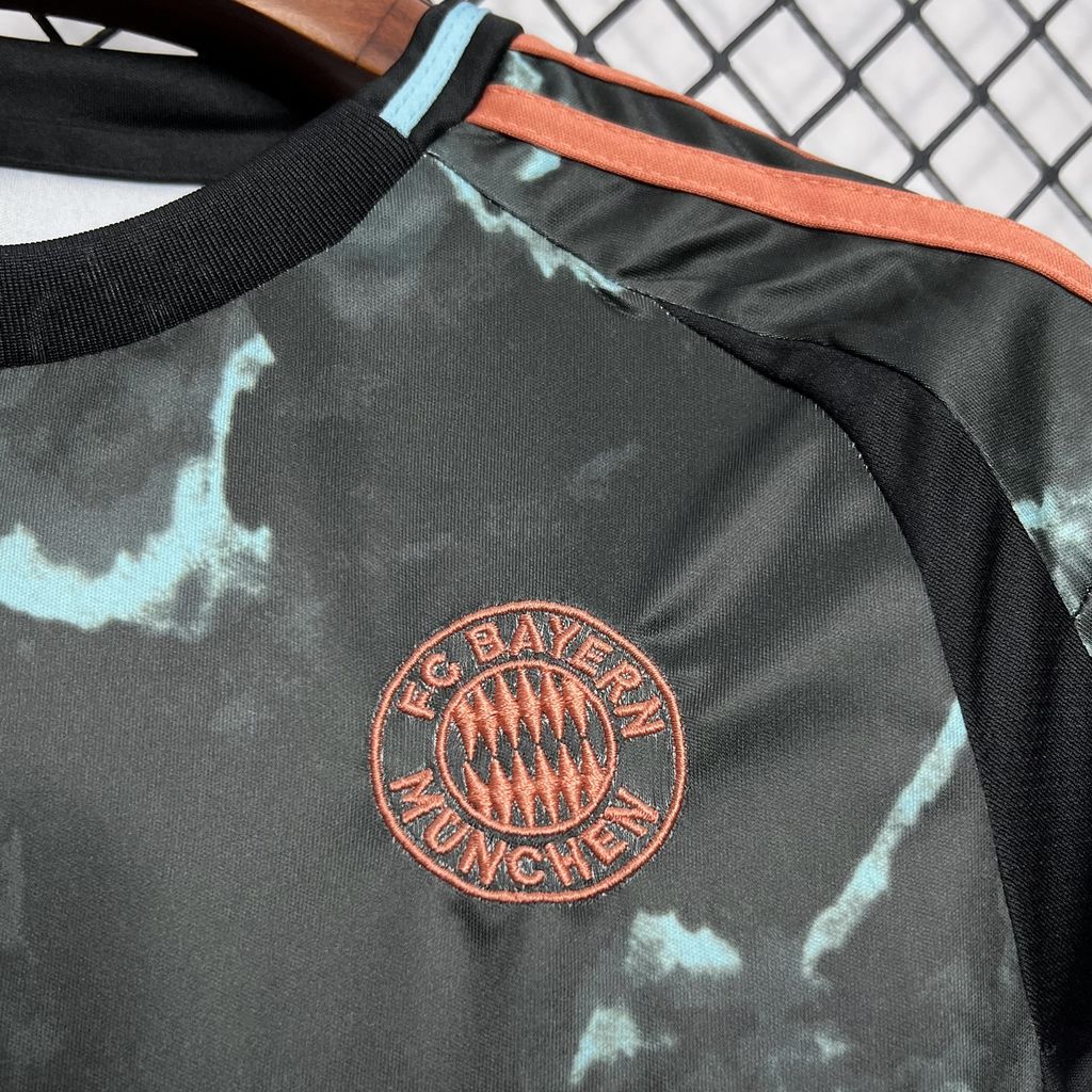 Kids & Junior Bayern Munich Michael Olise 17 Away Soccer Jersey Mini Kit 2024/25