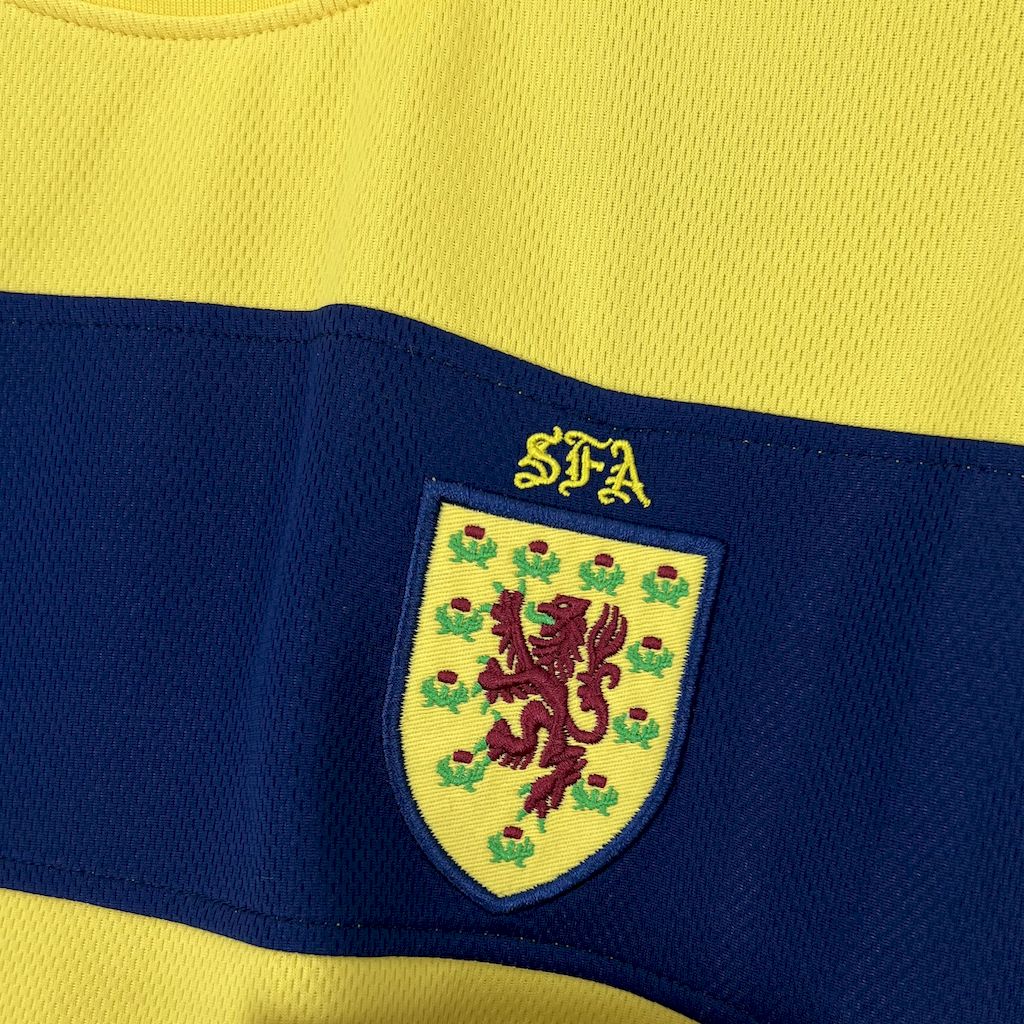 Scotland Retro Away Soccer Jersey 2002-2003