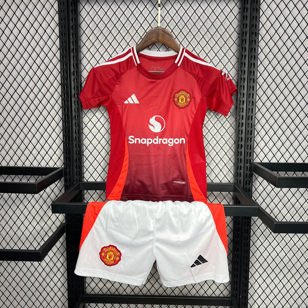 Manchester United Cristiano Ronaldo 7 Home Kids Soccer Jersey 2024/25