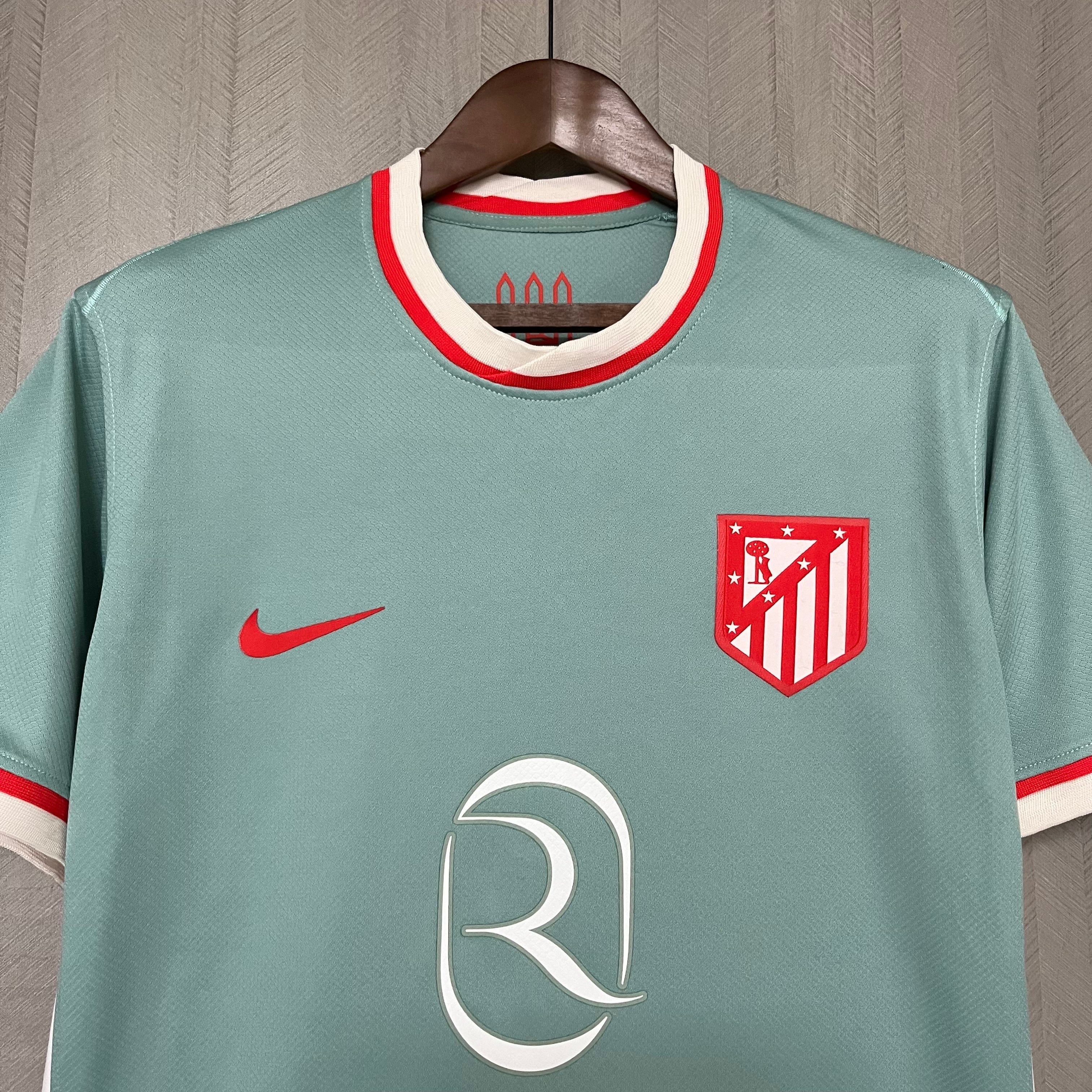 Atletico Madrid Julián Alvarez 19 Away Soccer Jersey 2024/25