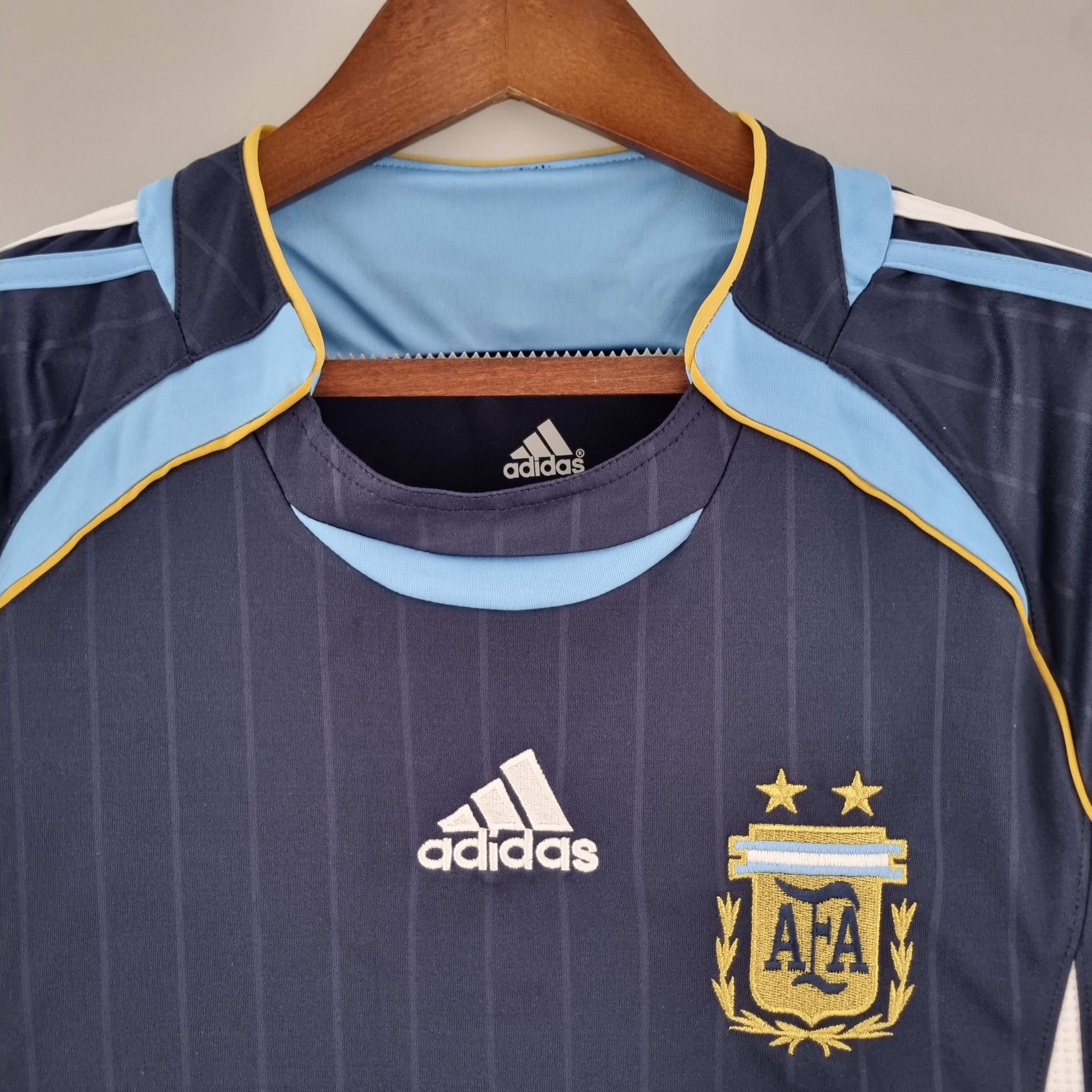 Argentina Lionel Messi 19 Away Retro Soccer Jersey World Cup 2006