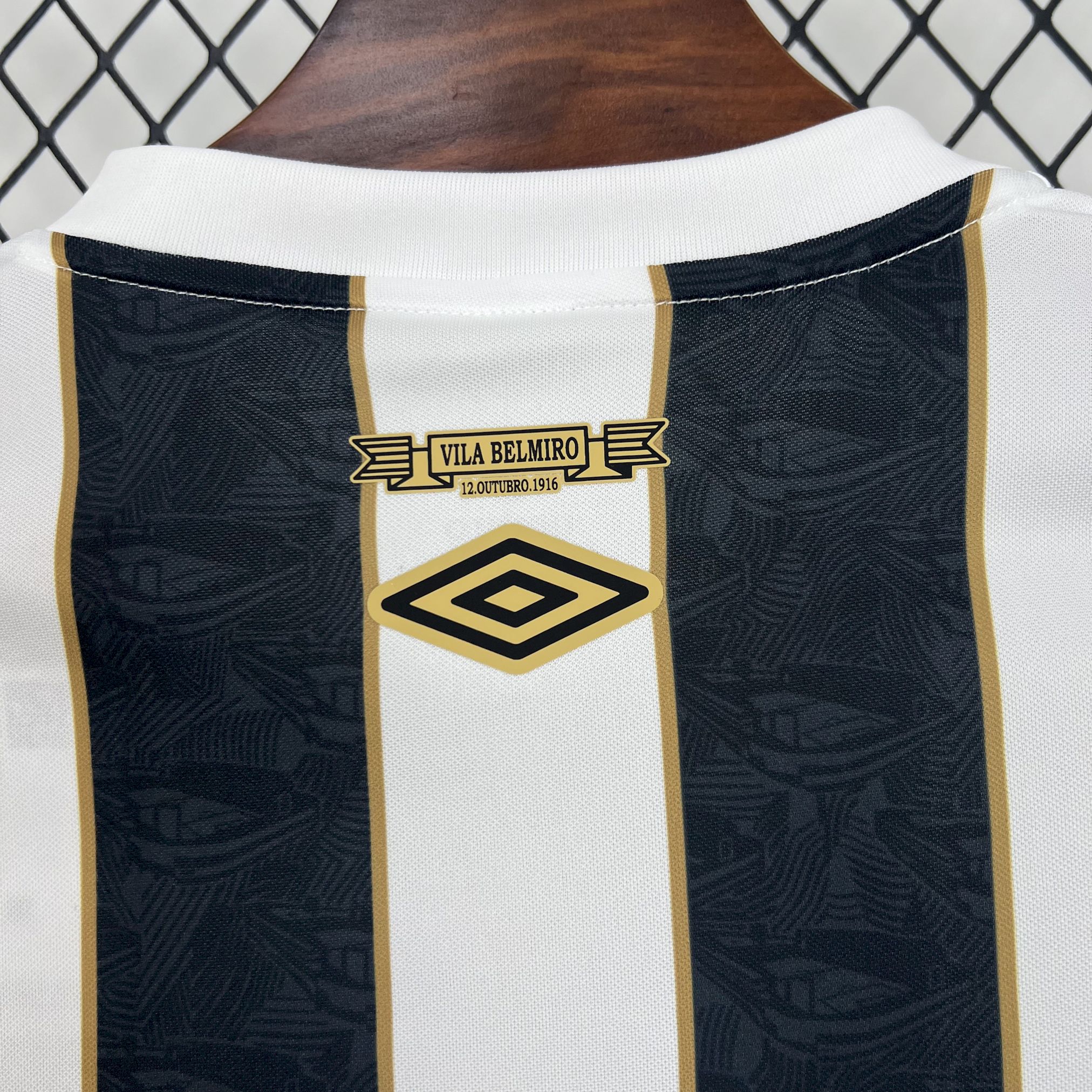 Santos Neymar Jr. 10 Away Soccer Jersey 2024/25