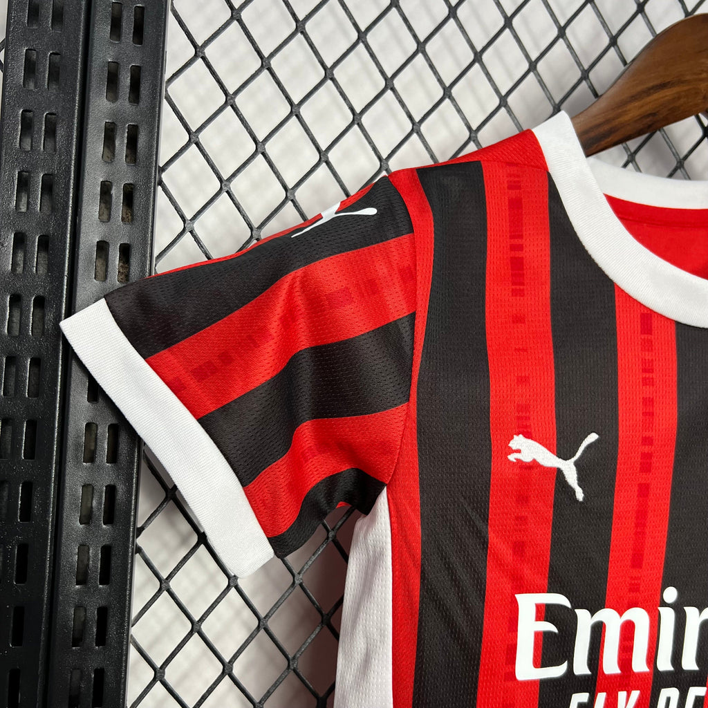 AC Milan Christian Pulisic 11 Kids Home Soccer Jersey 2024/25