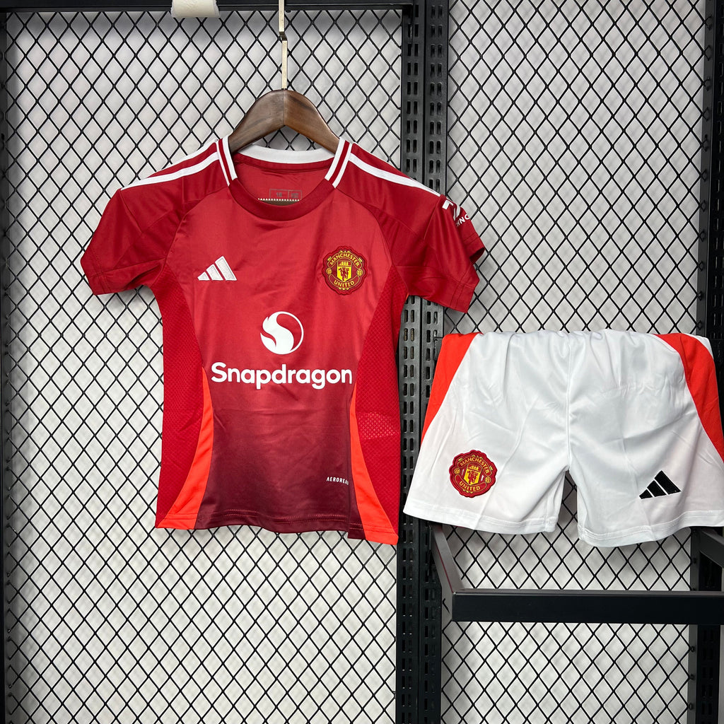 Manchester United Cristiano Ronaldo 7 Home Kids Soccer Jersey 2024/25