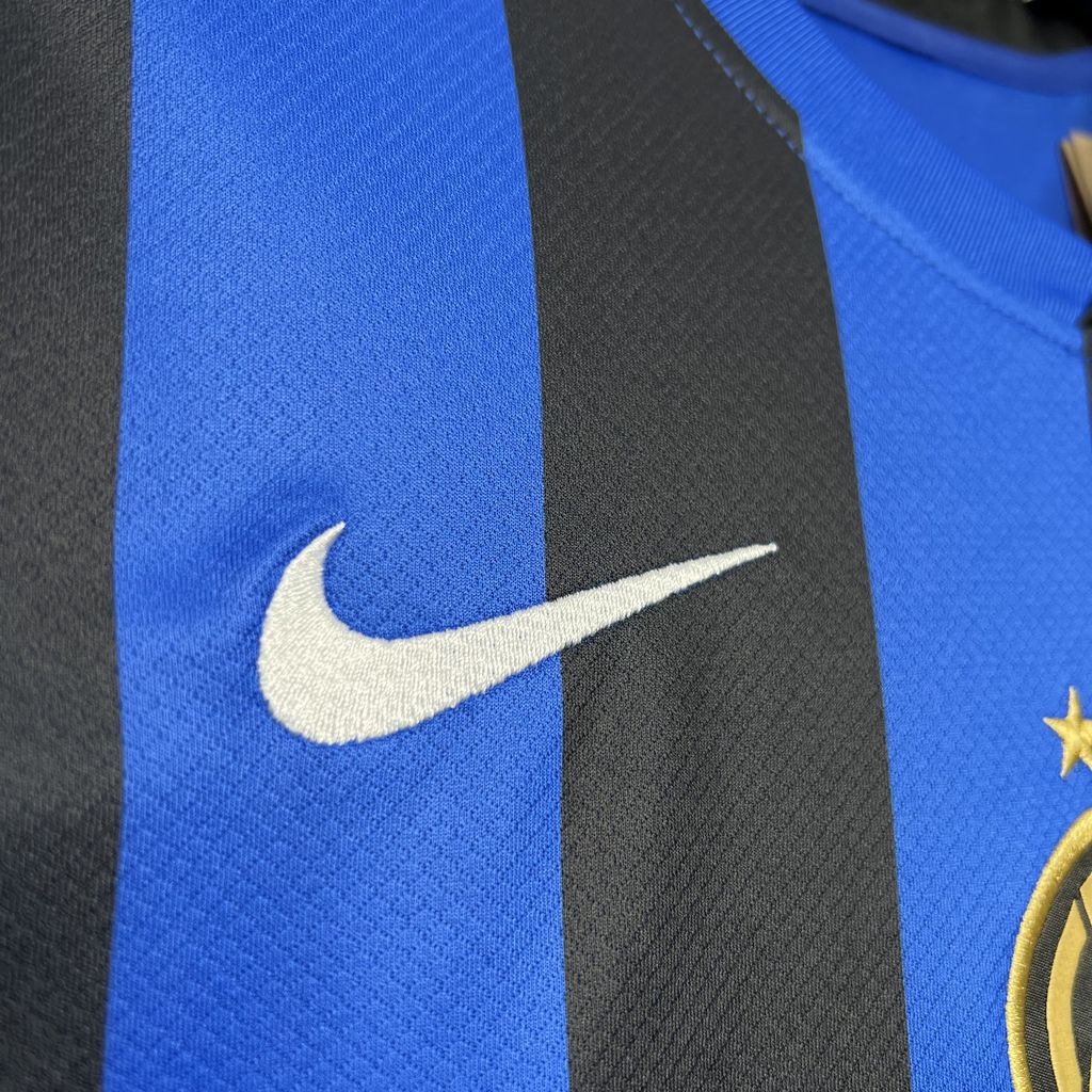 Inter Milan Lautaro Martinez 10 Home Soccer Jersey 2024/25