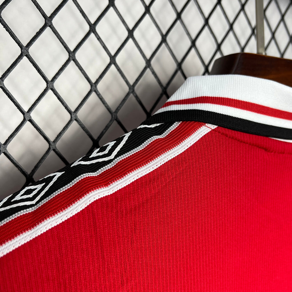 Manchester United Cristiano Ronaldo 7 Retro Home Soccer Jersey 1998-1999