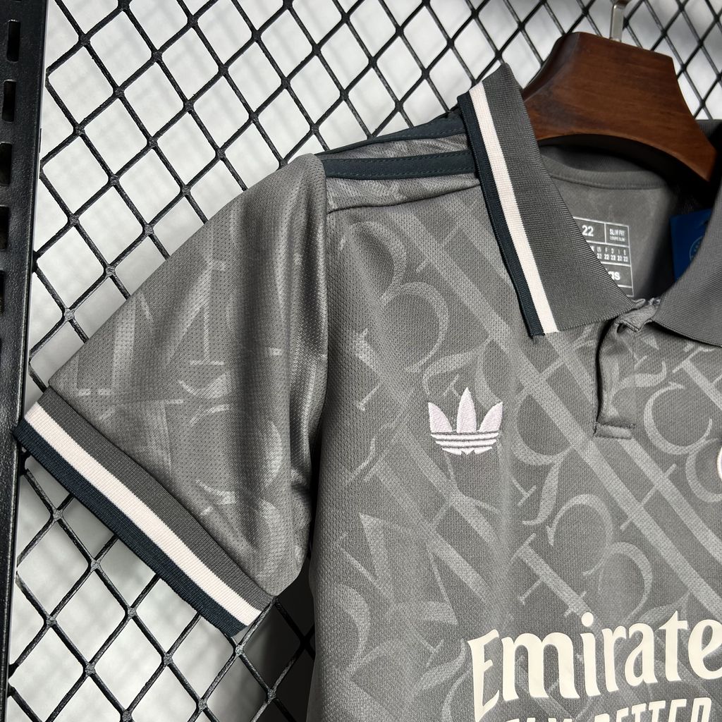 Real Madrid Kylian Mbappé 9 Third Kids Soccer Jersey 2024/25