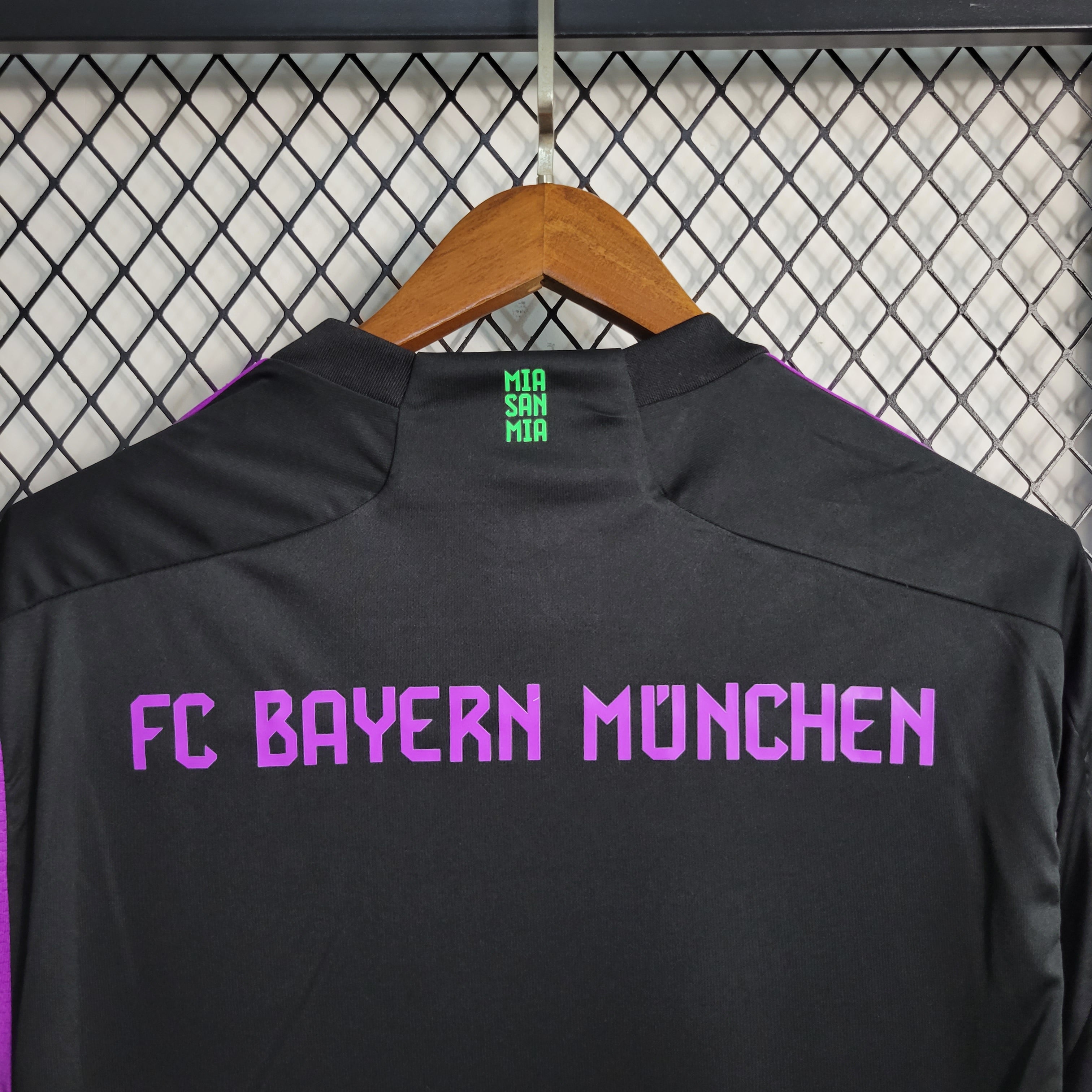 Bayern Munich Harry Kane 9 Away Soccer Jersey 2023/24