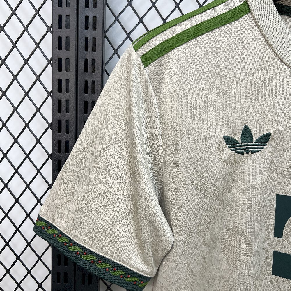Bayern Munich Jamal Musiala 10 Oktoberfest Soccer Jersey 2025-2026