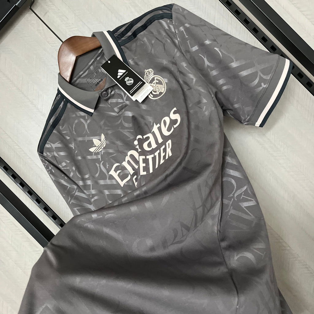 Real Madrid Kylian Mbappé 9 Third Soccer Jersey 2024/25