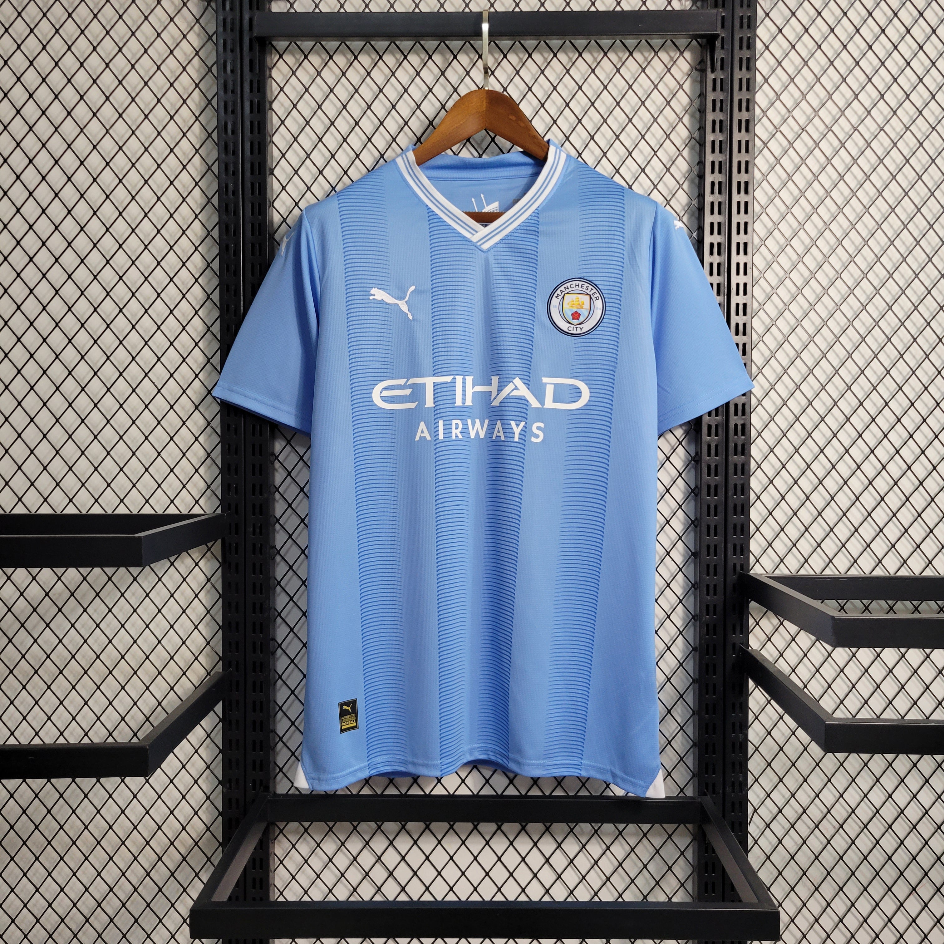 Man City Julián Álvarez 19 Home Soccer Jersey 2023/24